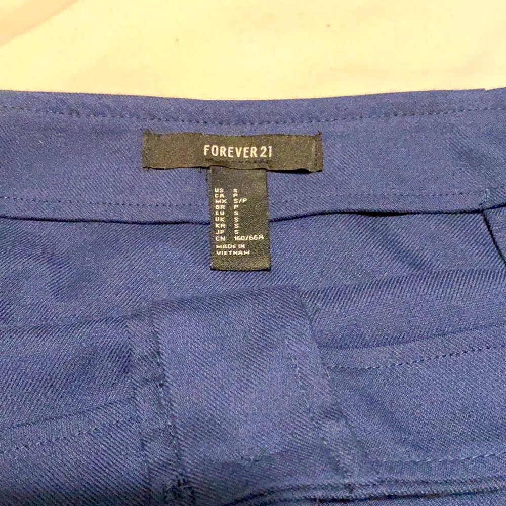 Navy mini skirt - Picture 3 of 3